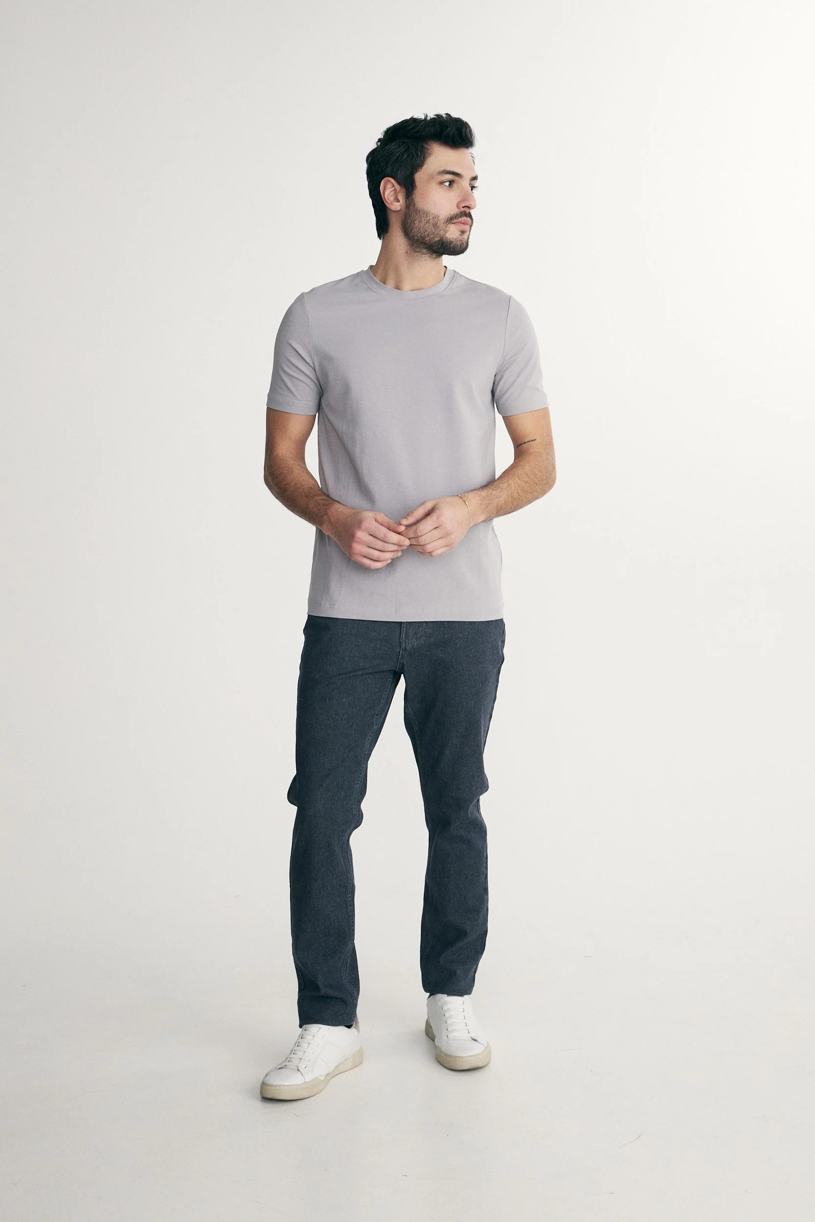 Basic crew neck T-shirt - Image 9