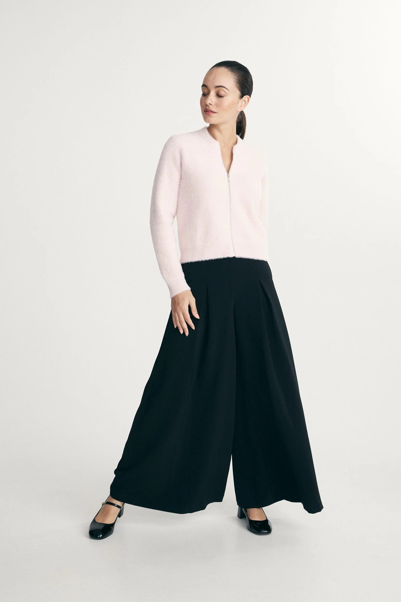 Pleated wide-leg pants - Image 4