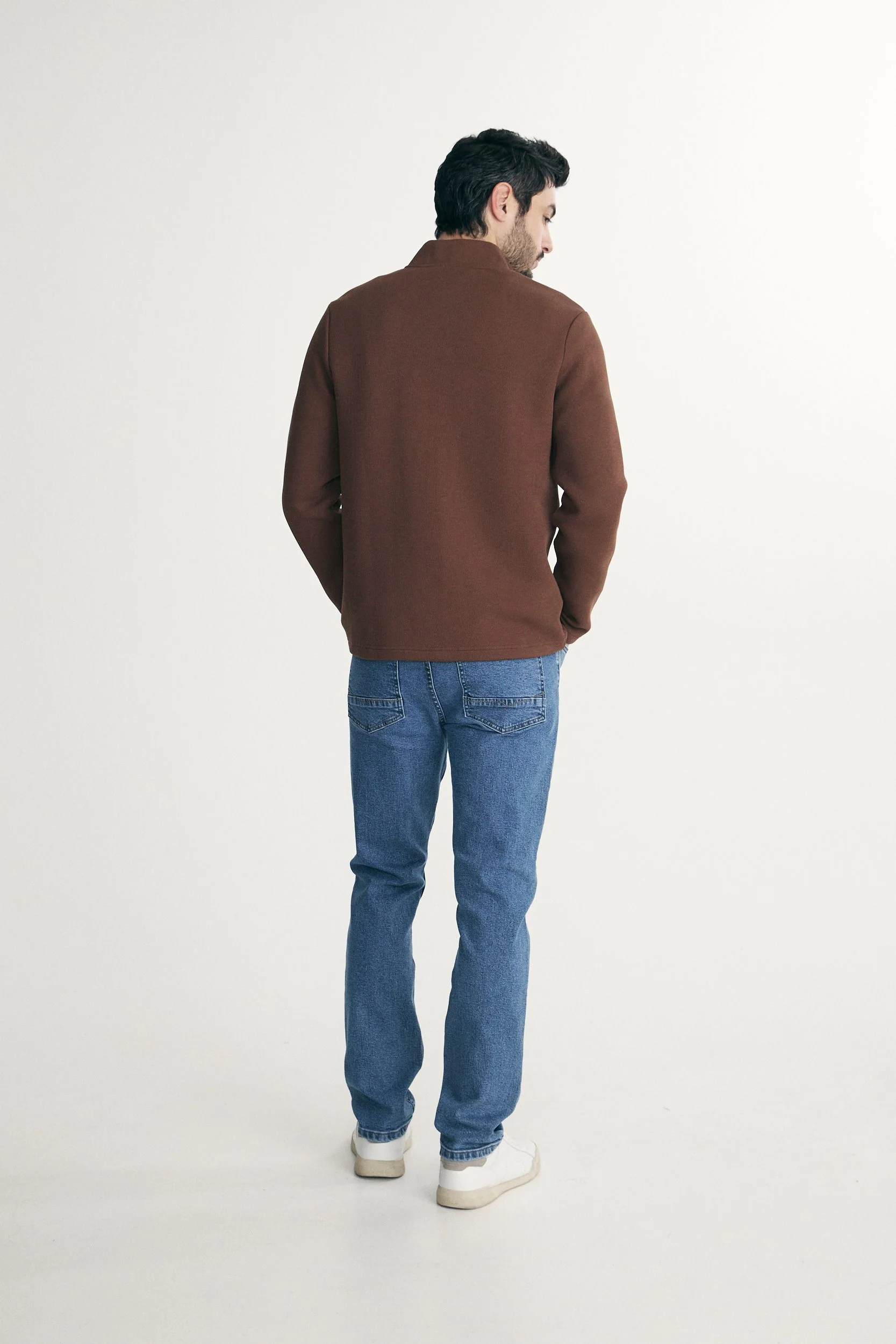 Mock neck t-shirt with buttons - Image 5