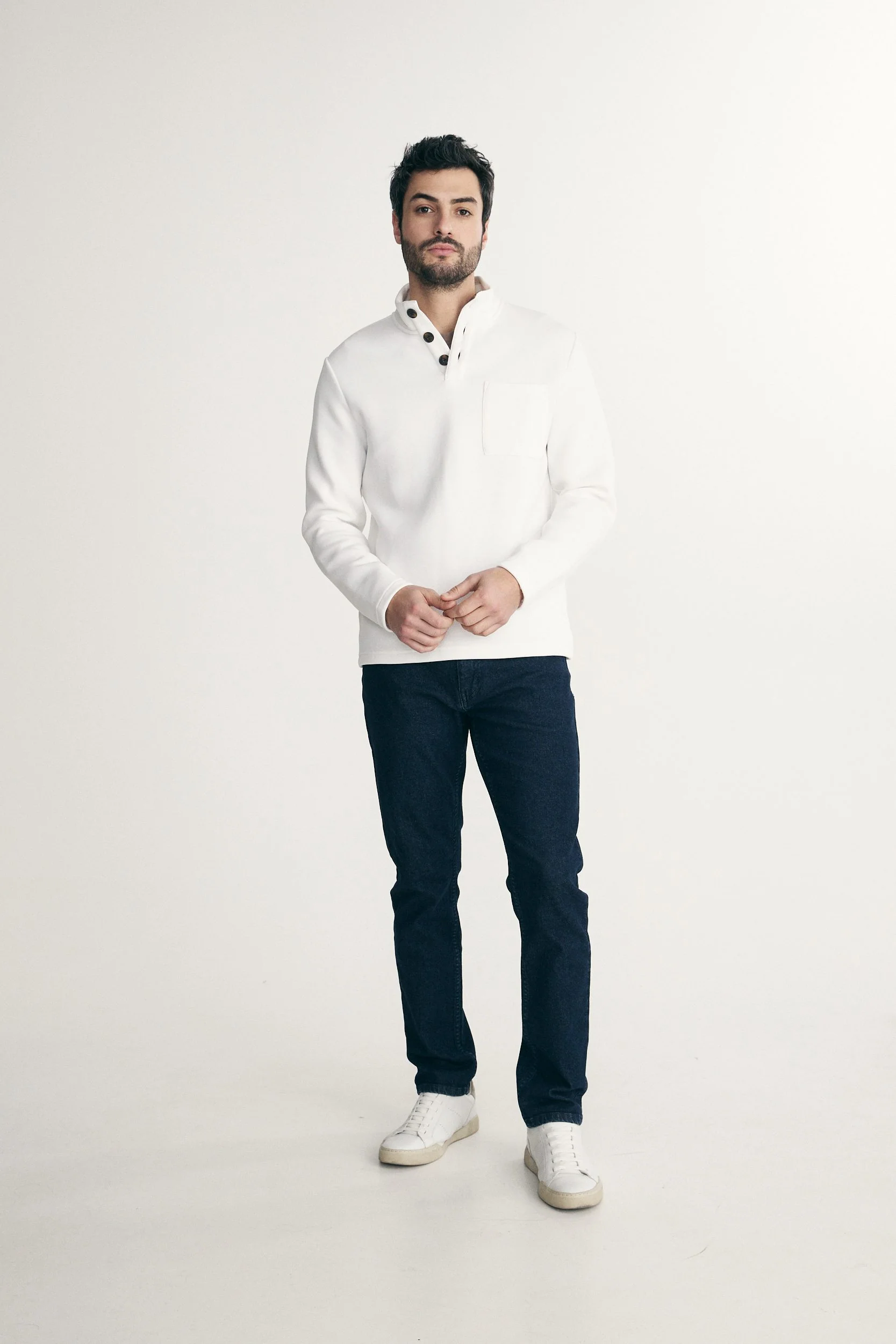 Mock neck t-shirt with buttons - Image 7