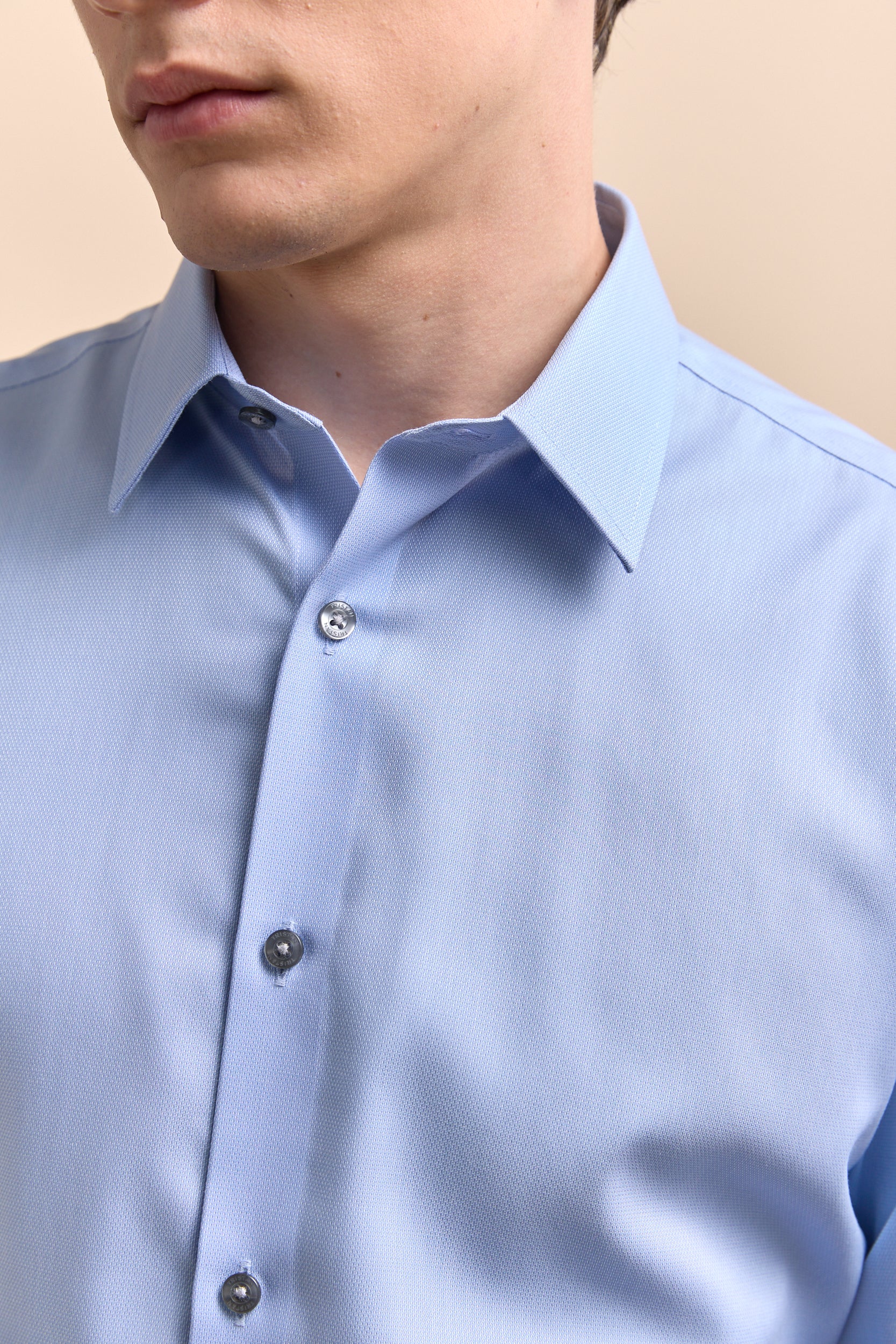 Non-iron fitted dobby shirt - Image 11