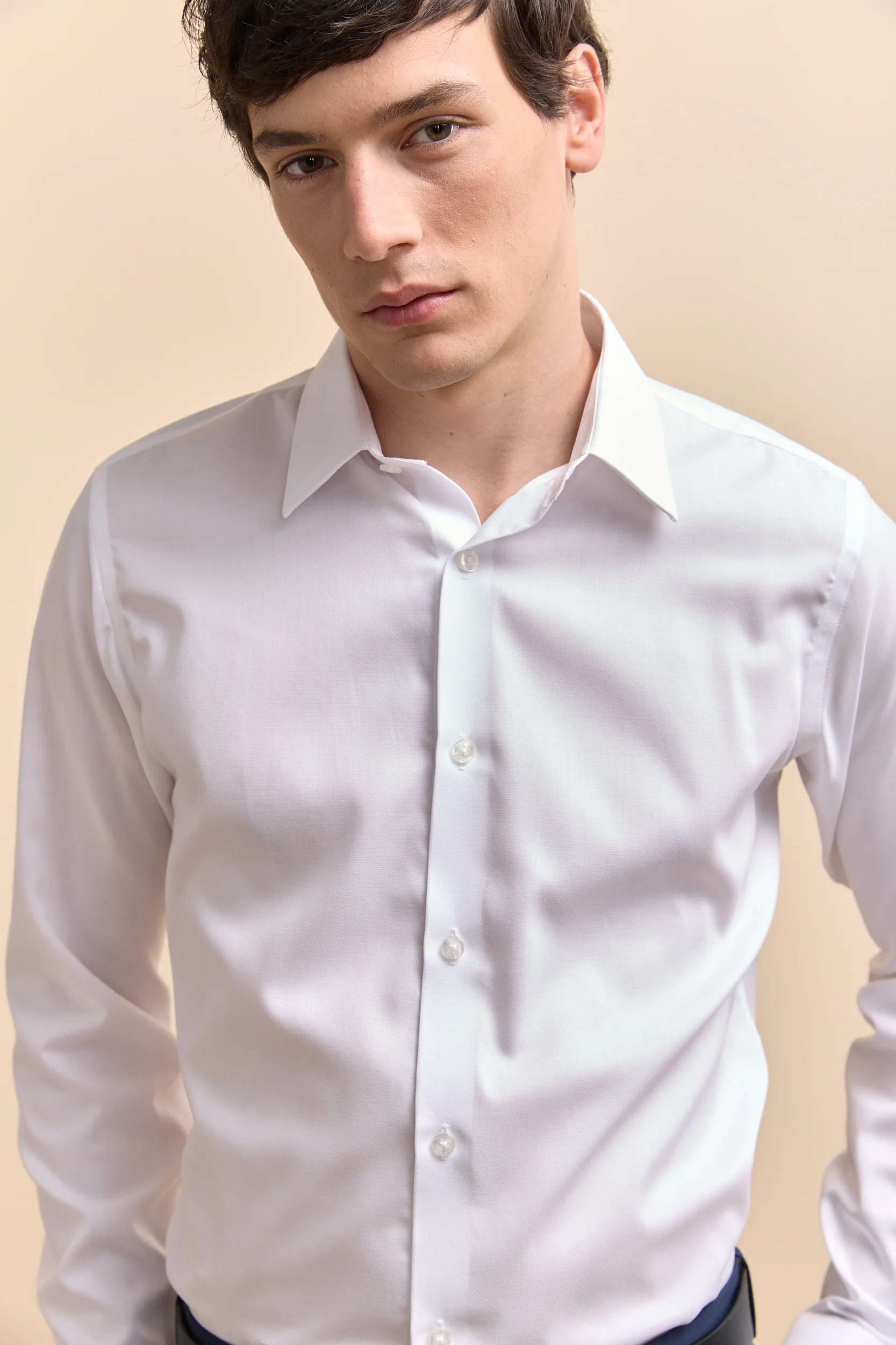 Non-iron fitted dobby shirt - Image 3