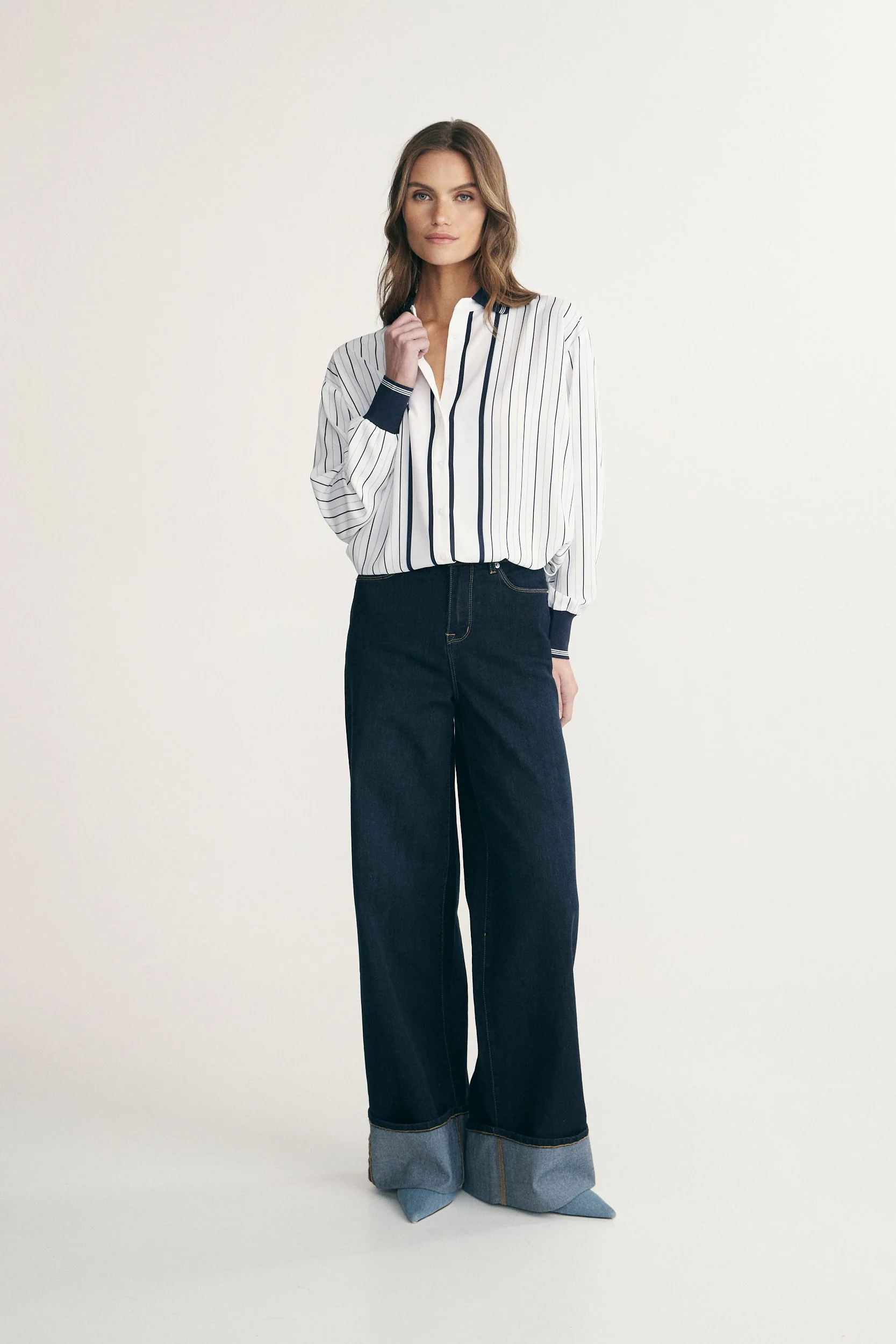 Printed shirt with drawstring - Image 3