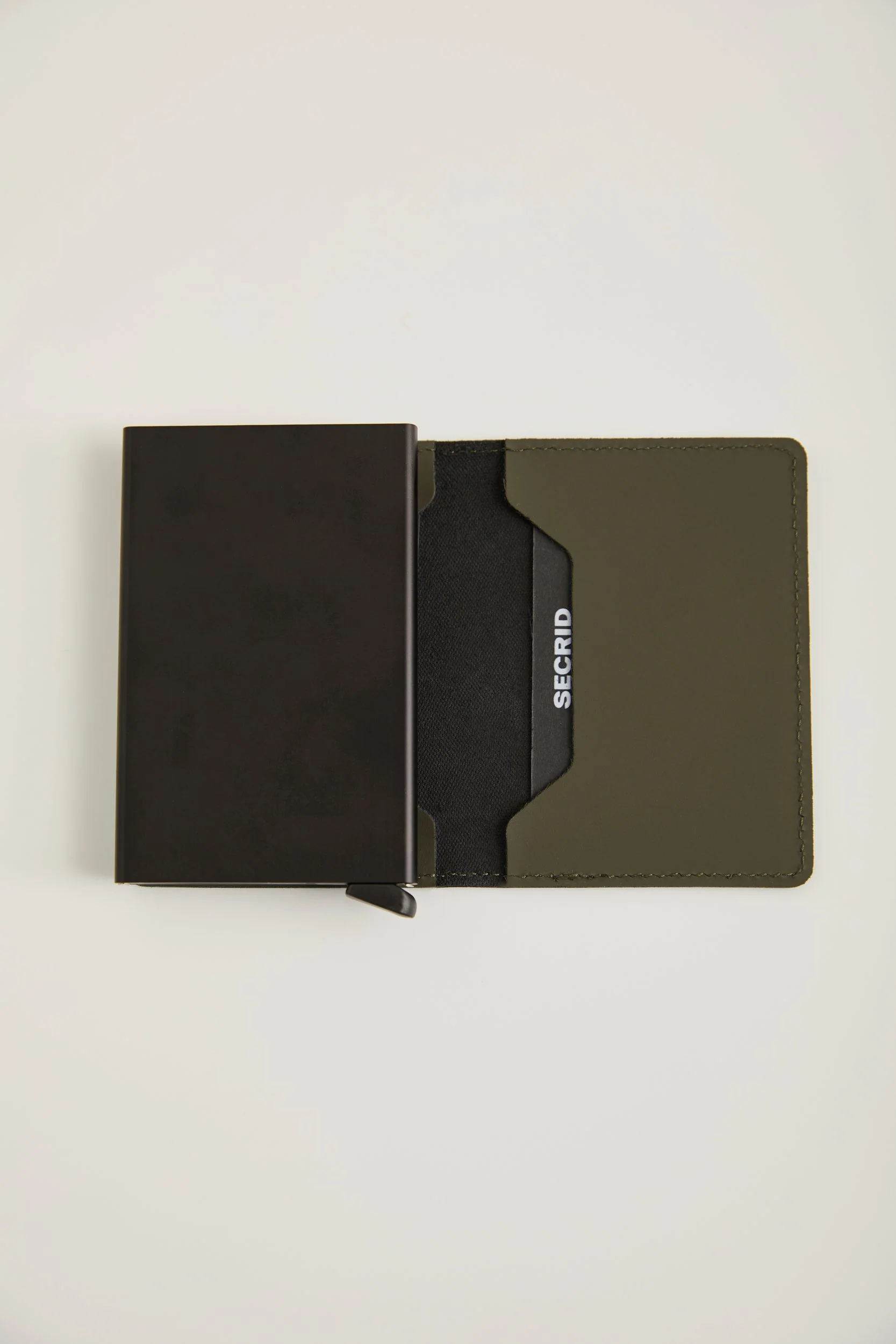 RFID blocking leather wallet - Image 9